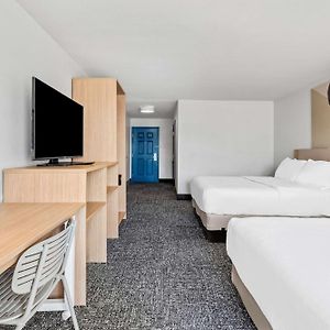 Queen Room Two Queen Beds